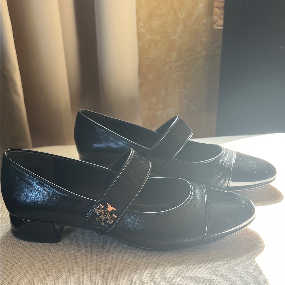 Tory Burch Black Leather Mary Jane Flats with Gold Logo